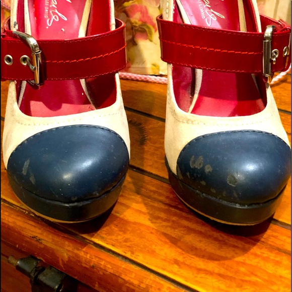 CHARLES-CHARLES BY DAVID unique inara Mary Jean pump. Size 8. - Picture 5 of 12